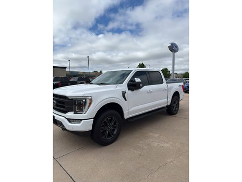 Used 2021 Ford F150 Lariat w/ Equipment Group 502A High AWD/4WD image 2