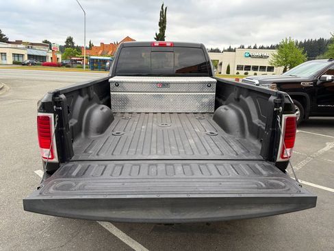 Used 2015 RAM 3500 Laramie AWD/4WD image 6