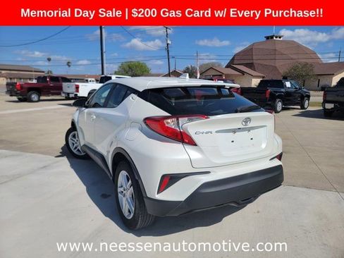Used 2021 Toyota C-HR LE FWD image 5
