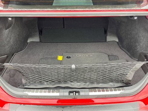 Used 2025 Toyota Camry XLE FWD image 25