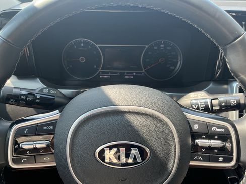 Used 2021 Kia Sorento SX AWD/4WD image 16