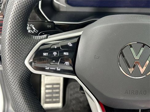 Used 2023 Volkswagen Jetta GLI Autobahn image 22