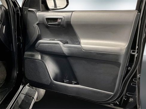 Used 2022 Toyota Tacoma SR image 26