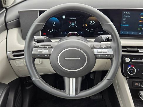 Used 2025 Hyundai Tucson SEL image 18