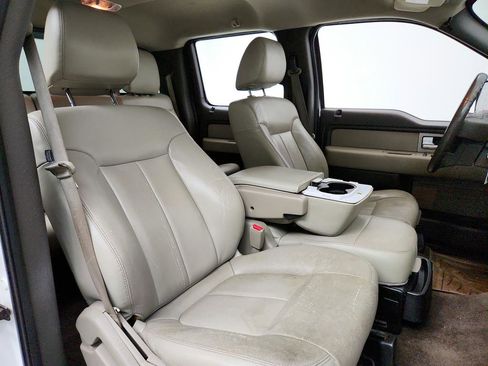 Used 2010 Ford F150 XLT image 24