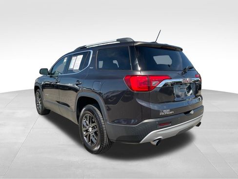 Used 2017 GMC Acadia SLT FWD image 8