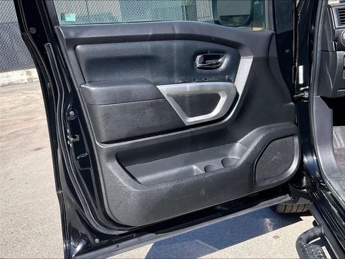 Certified 2023 Nissan Titan SV w/ SV Convenience Package image 8