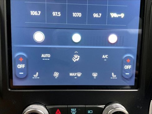 Used 2024 Ford Edge SEL AWD/4WD image 35