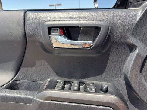 Used 2023 Toyota Tacoma TRD Sport AWD/4WD image 21