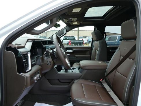 New 2026 GMC Sierra 1500 Denali AWD/4WD image 17