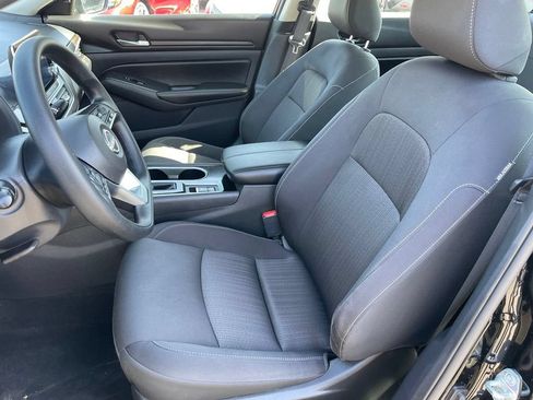 Certified 2024 Nissan Altima 2.5 SV AWD/4WD image 7