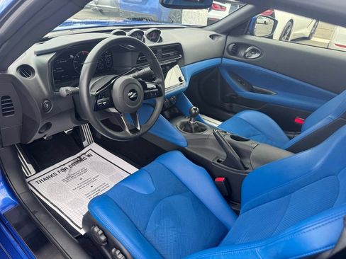 Used 2025 Nissan Z Performance w/ Floor Mat Package RWD image 31