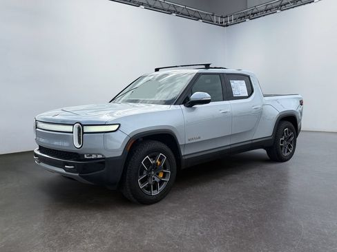 Used 2022 Rivian R1T Adventure AWD/4WD image 7