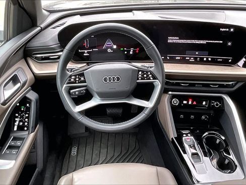 Used 2025 Audi Q5 Premium w/ Convenience Package AWD/4WD image 6
