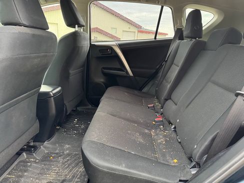 Used 2017 Toyota RAV4 LE w/ Carpet Mat Package AWD/4WD image 5