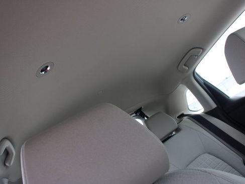 Used 2025 Honda HR-V LX image 18