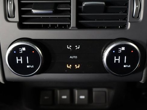 Used 2023 Land Rover Discovery S R-Dynamic image 66