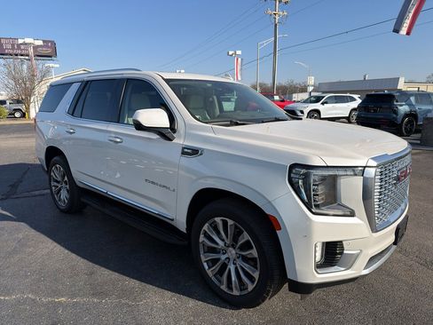 Used 2021 GMC Yukon Denali image 3