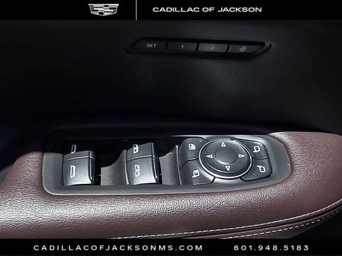 Certified 2022 Cadillac XT6 Premium Luxury w/ Technology Package AWD/4WD image 23