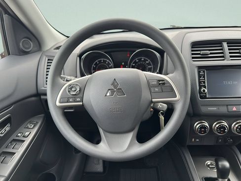 Used 2025 Mitsubishi Outlander Sport ES AWD/4WD image 15