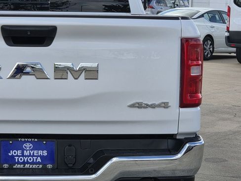 Used 2025 RAM 1500 Big Horn AWD/4WD image 9