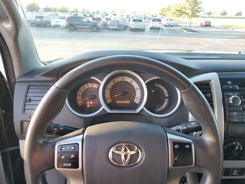 Used 2012 Toyota Tacoma 4x4 Access Cab image 13