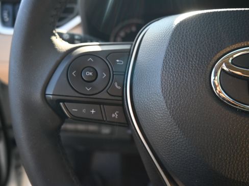 Used 2024 Toyota RAV4 XLE Premium image 20