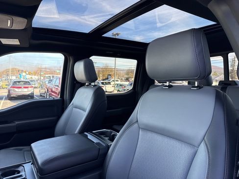 Used 2024 Ford F150 Lightning Lariat image 22