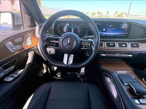 Used 2024 Mercedes-Benz GLS 450 4MATIC w/ AMG Line Exterior image 7