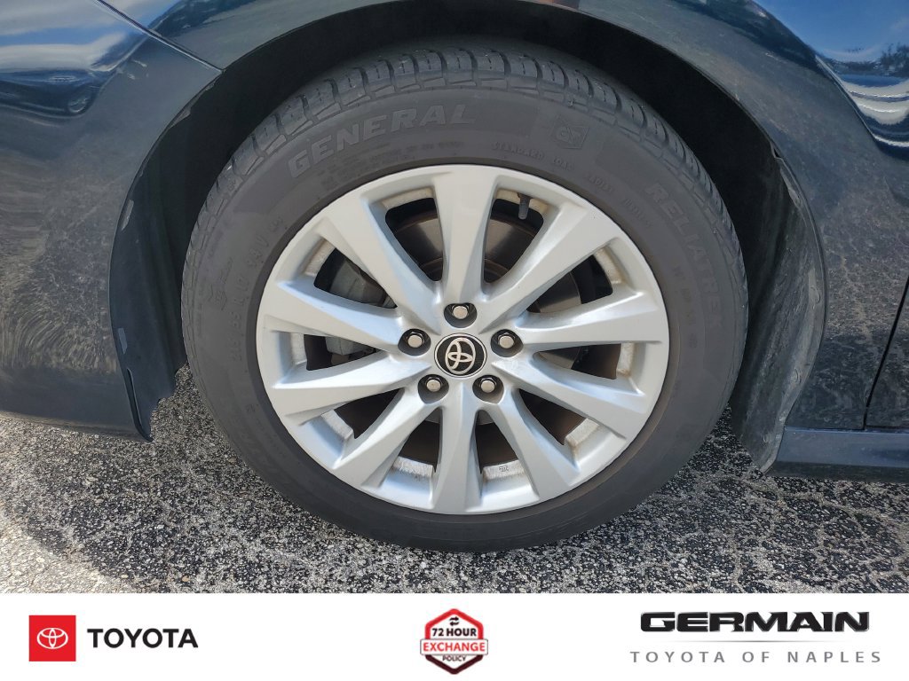 Used 2020 Toyota Camry LE FWD image 13