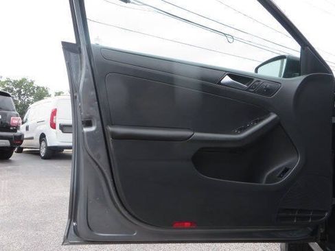 Used 2016 Volkswagen Jetta S FWD image 14