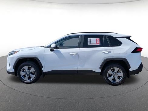 Used 2025 Toyota RAV4 XLE w/ Convenience Package AWD/4WD image 3