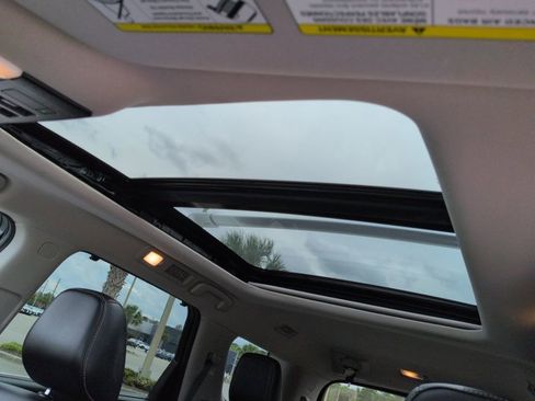 Certified 2023 Nissan Pathfinder Platinum image 22