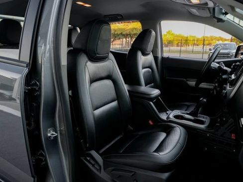 Used 2019 Chevrolet Colorado ZR2 w/ LPO, Premium Interior Package AWD/4WD image 36