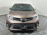Used 2019 Toyota Sienna XLE image 5