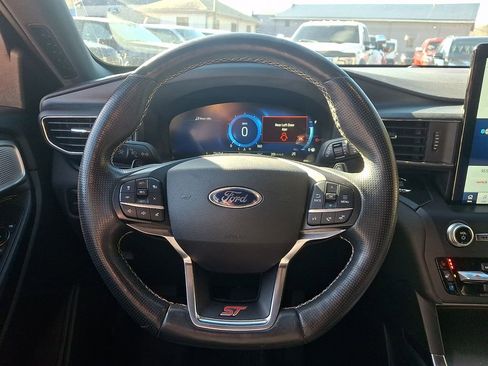 Used 2020 Ford Explorer ST w/ Premium Technology Package image 20