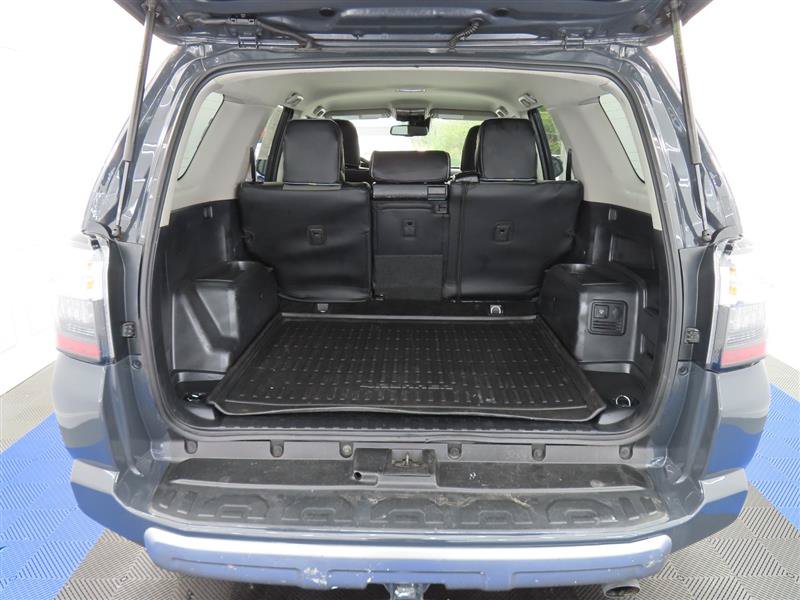 Used 2024 Toyota 4Runner TRD Off-Road AWD/4WD image 8