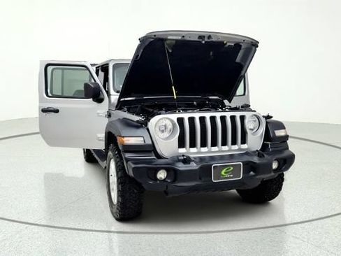 Used 2019 Jeep Wrangler Unlimited Sport S AWD/4WD image 20