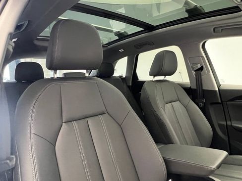 Used 2025 Audi Q5 Premium AWD/4WD image 7