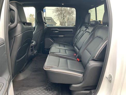 Used 2025 RAM 1500 Laramie w/ Night Edition image 31