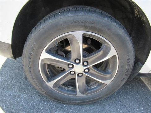 Used 2019 Buick Enclave Premium w/ Trailering Package, 5000 lbs. FWD image 5