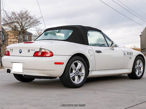 Used 2000 BMW Z3 2.5i image 18