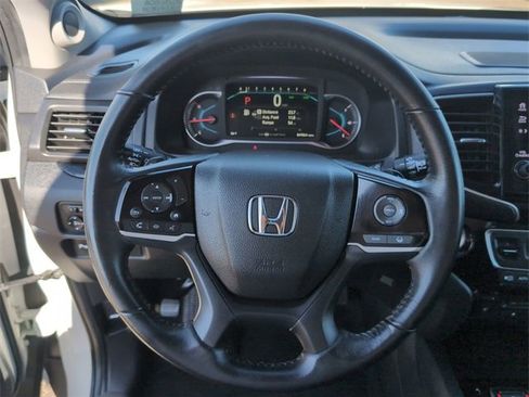 Used 2020 Honda Pilot Touring image 11