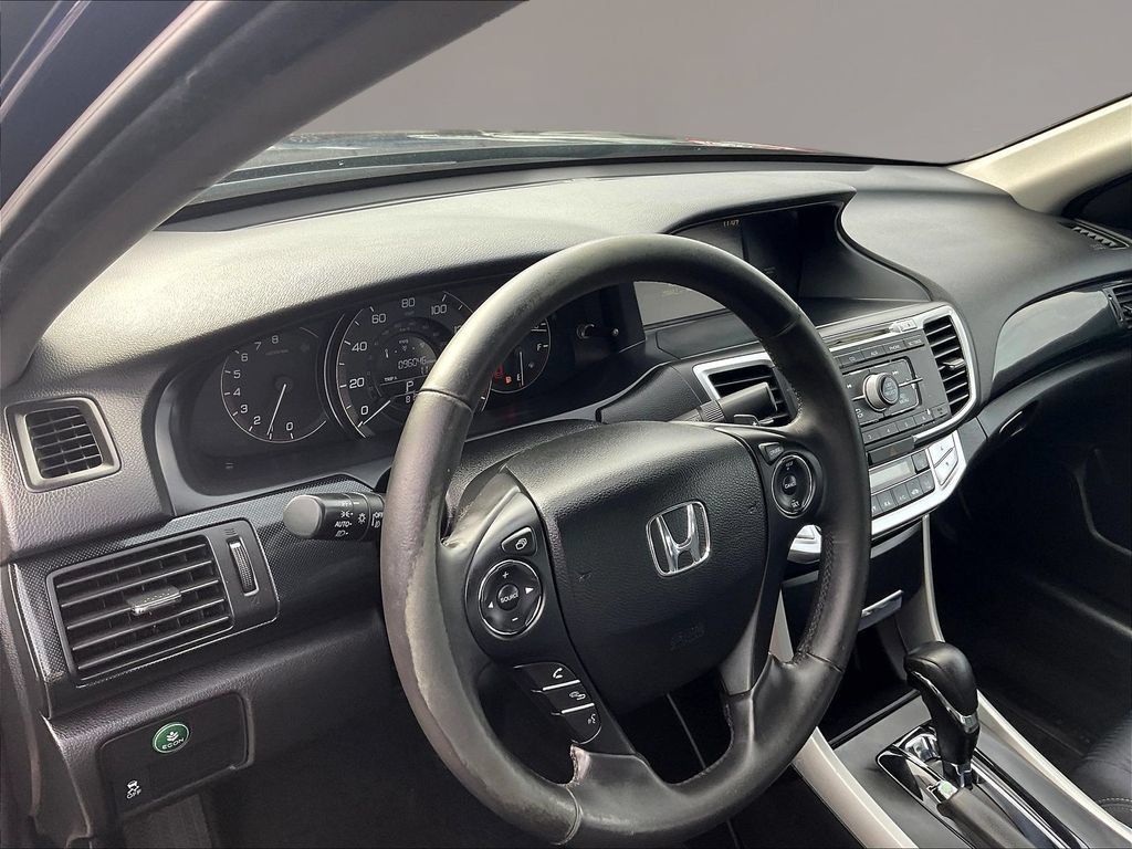 Used 2015 Honda Accord Sport image 15