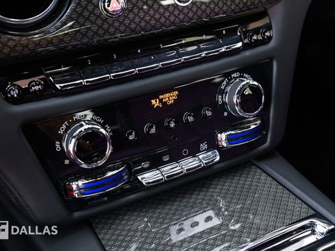 Used 2023 Rolls-Royce Ghost Black Badge w/ Black Badge Ghost Package image 31