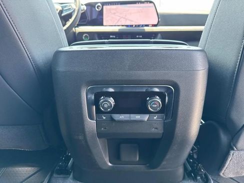 New 2025 Chevrolet Suburban Premier w/ Sun And Tow Package RWD image 27