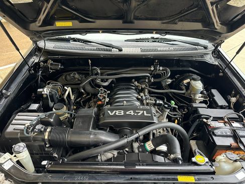 Used 2005 Toyota Sequoia Limited image 37