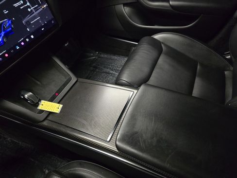 Used 2021 Tesla Model S Plaid image 30