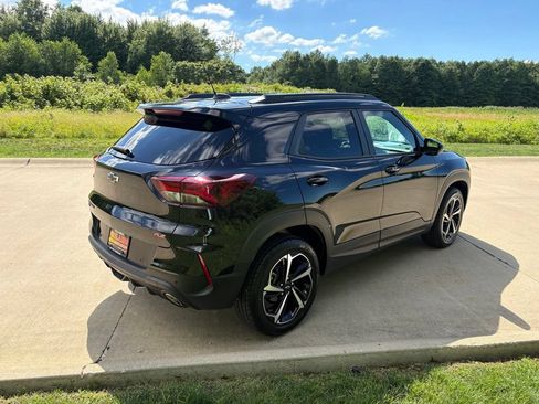 Used 2022 Chevrolet TrailBlazer RS w/ Sun and Liftgate Package AWD/4WD image 9