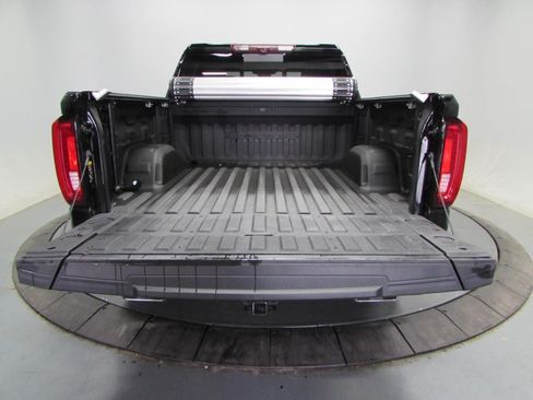 Used 2023 GMC Sierra 1500 Denali w/ Denali Reserve Package AWD/4WD image 11